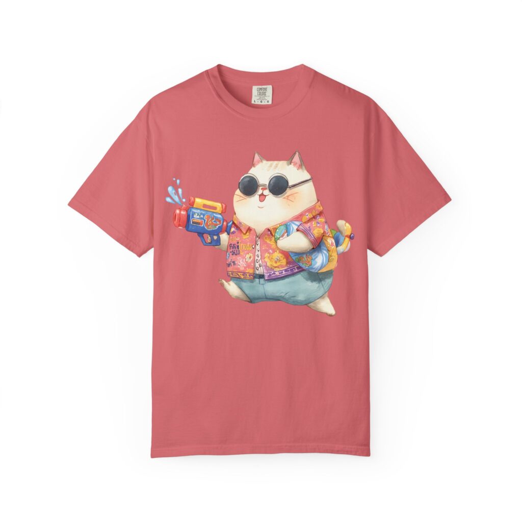 Water Gun Cat Summer Vibes T-Shirt, Unisex Tee for Cat Lovers, Perfect Gift for Birthdays, Beach Days, or Casual Outings